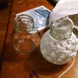 crochet lace around spice jar